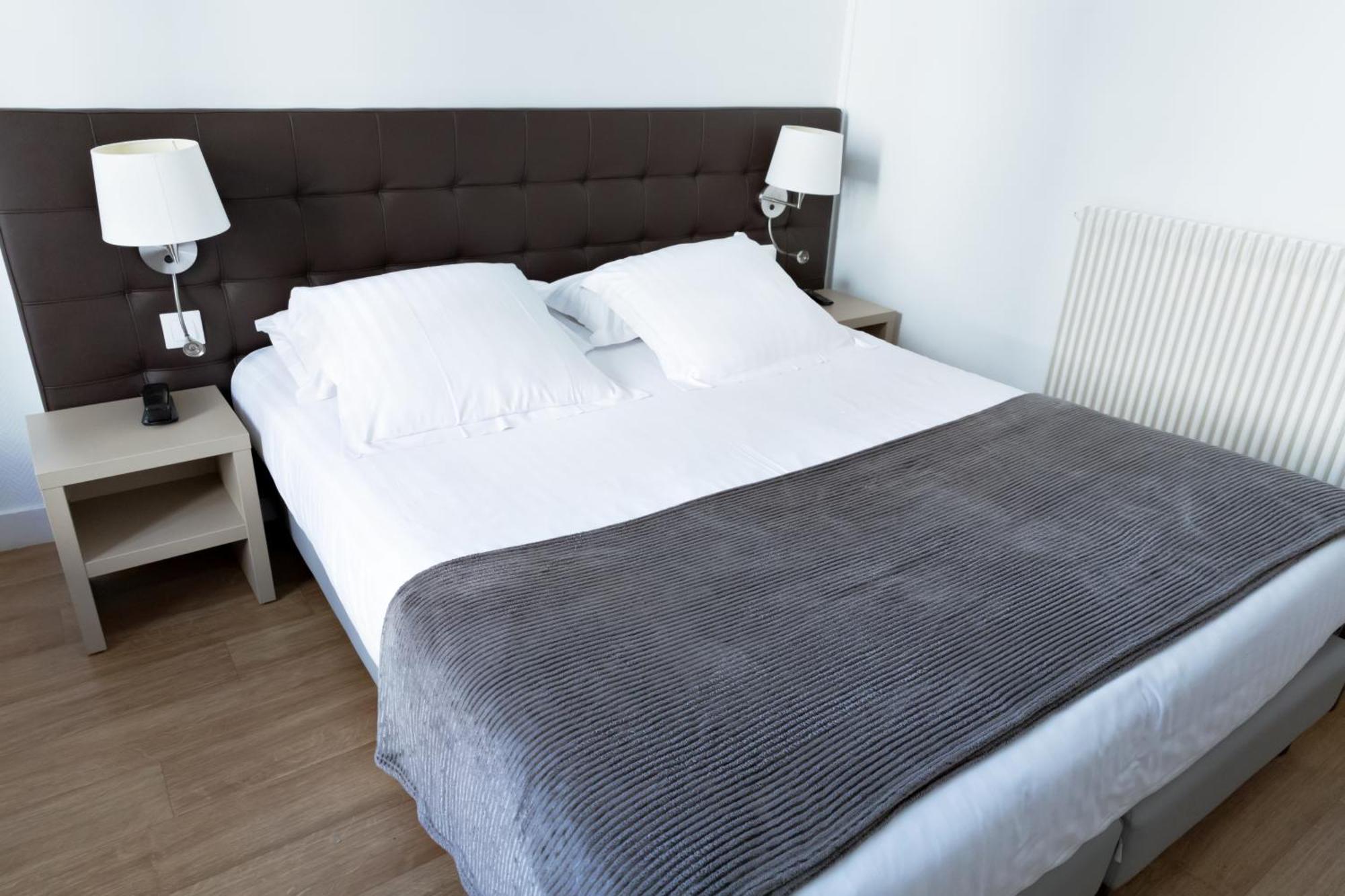 Le Saint Louis Hotel Amiens Bagian luar foto