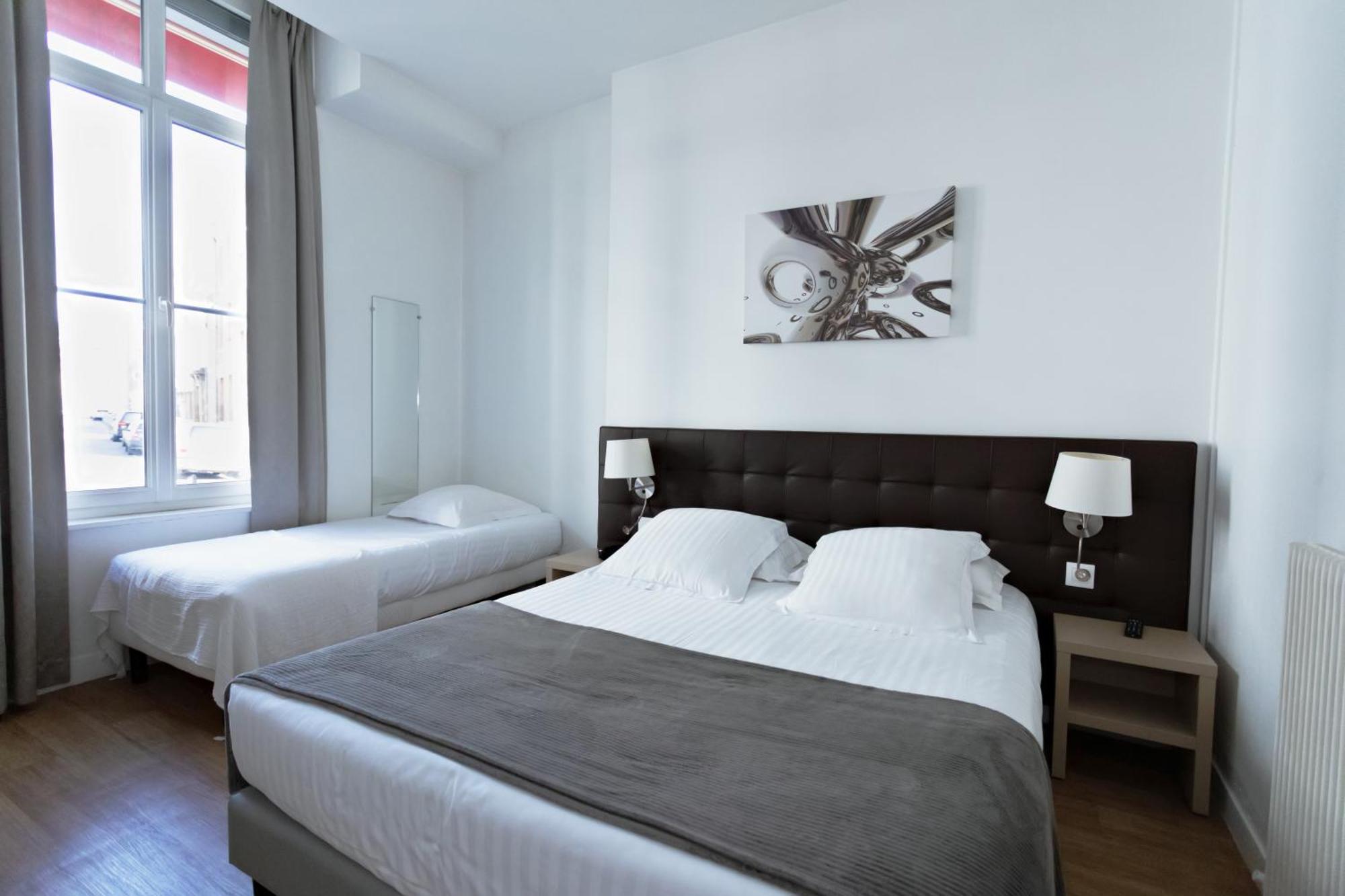 Le Saint Louis Hotel Amiens Bagian luar foto