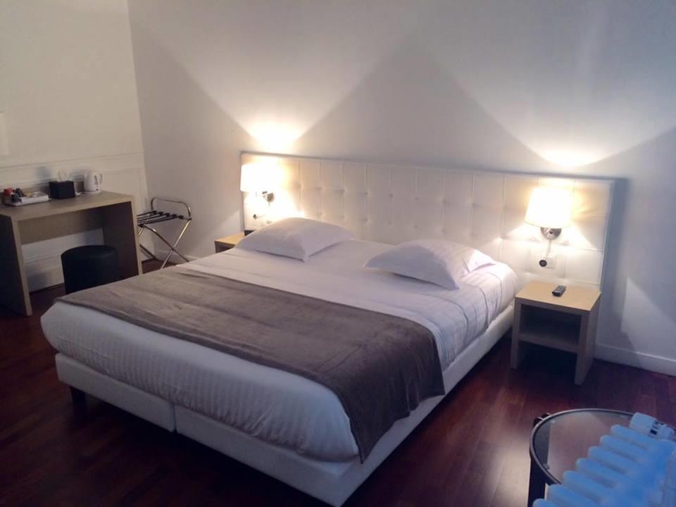 Le Saint Louis Hotel Amiens Bagian luar foto
